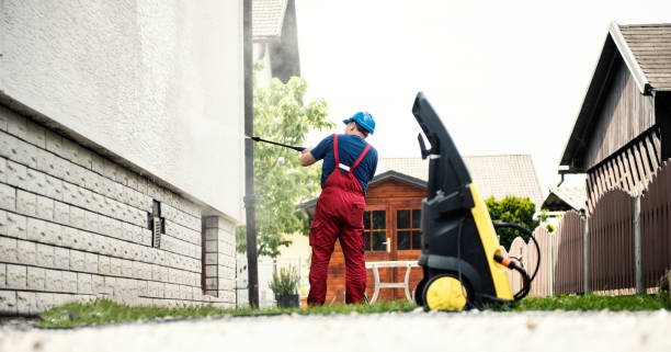 Best Commercial Pressure Washing  in Mangonia Park, FL
